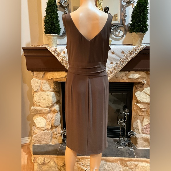 Anne Klein sleeveless embellished ruched dress 12 - Picture 5 of 12